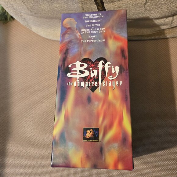 Buffy the Vampire Slayer TV Show VHS 3 Tape Set 6 Episodes - Picture 6 of 16